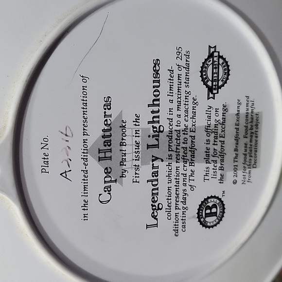 BRADFORD EXCHANGE - CAPE HATTERAS LIGHTHOUSE Lighthouse Is A Light - Picture 5 of 9